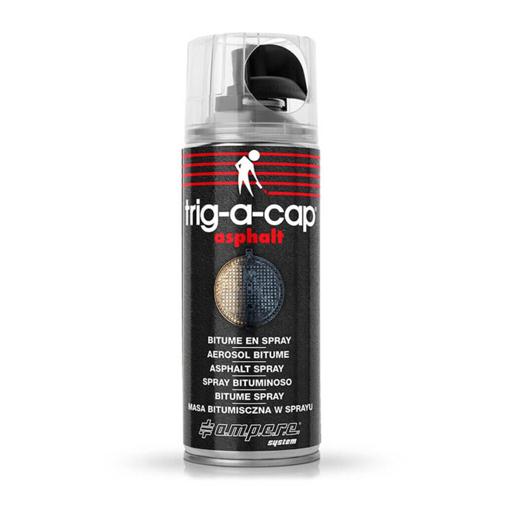 Dose Bitumen-Dichtungsspray trig-a-cap Asphalt, schwarzer Deckel, mehrsprachiges Etikett auf weißem Hintergrund stehend.