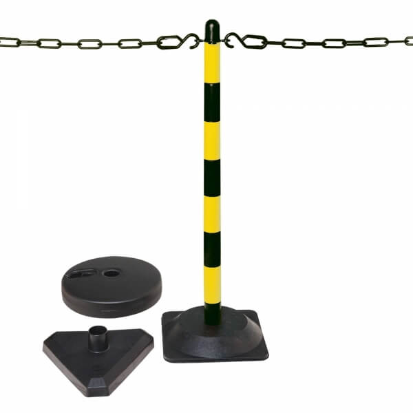 Das GUARDA Kettenständer-Set besteht aus einem schwarz-gelb gestreiften Ständer mit Kette und zwei schwarzen Sockeln auf weißem Grund - ideal zur sicheren und sichtbaren Abgrenzung von Bereichen.
